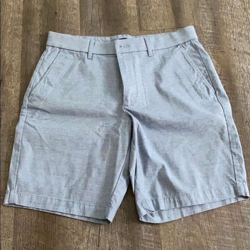 Men’s Shorts 32W 10” Inseam